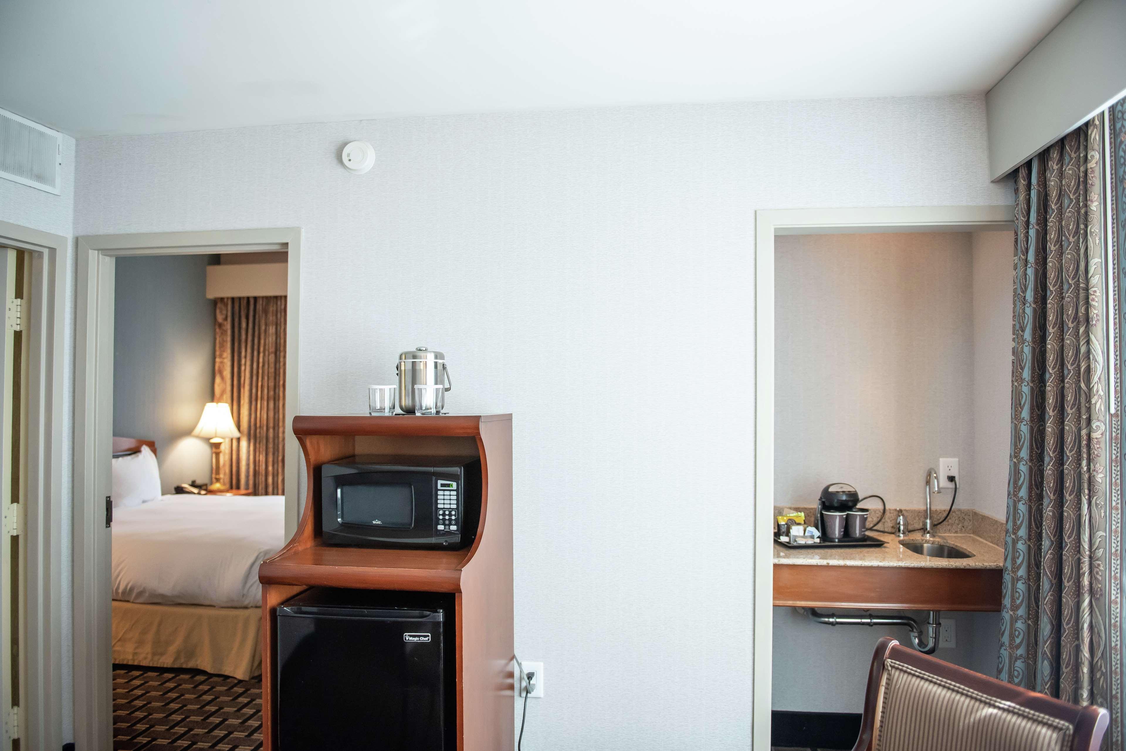 Inn At The Colonnade Baltimore - A Doubletree By Hilton Hotel Zewnętrze zdjęcie