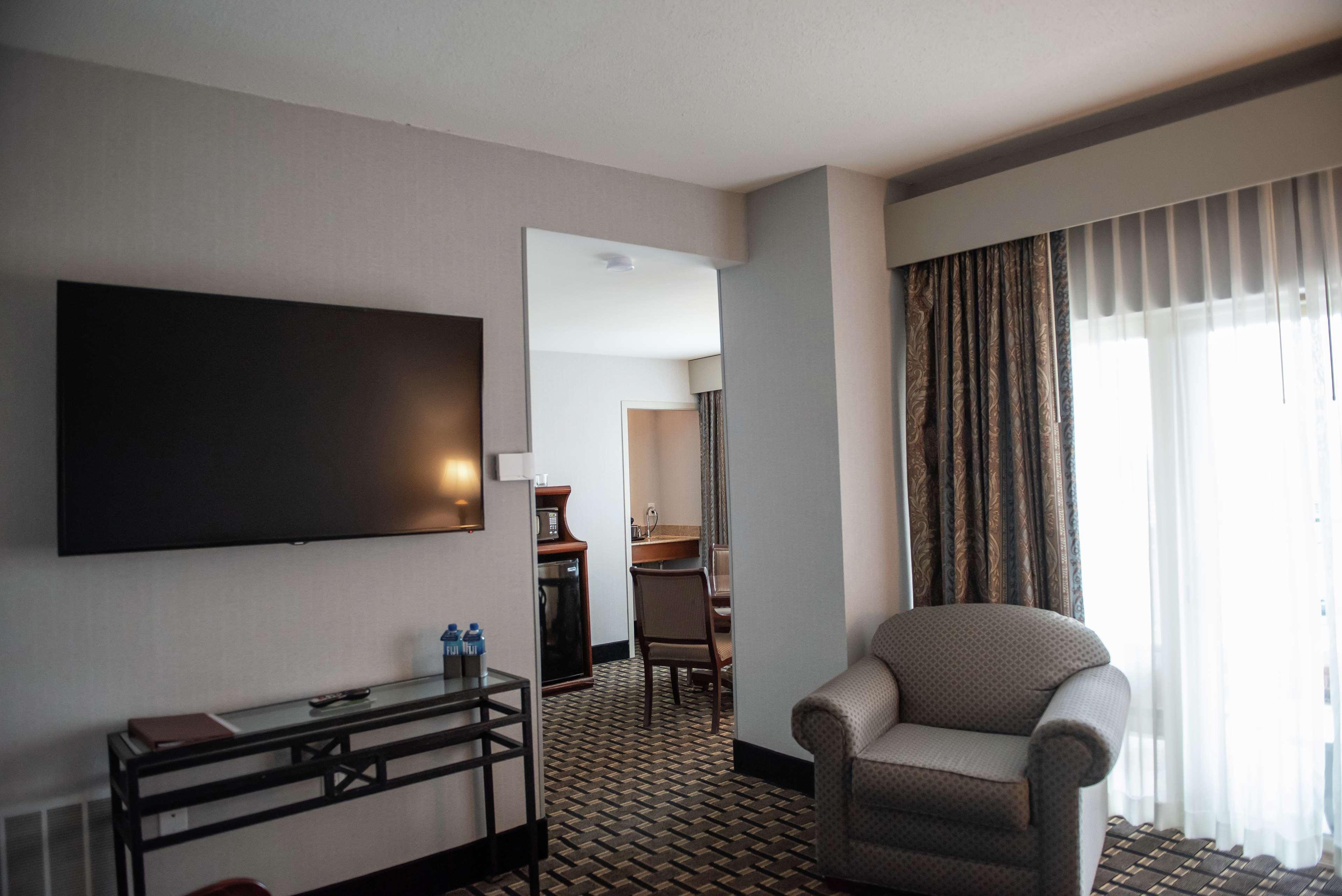Inn At The Colonnade Baltimore - A Doubletree By Hilton Hotel Zewnętrze zdjęcie
