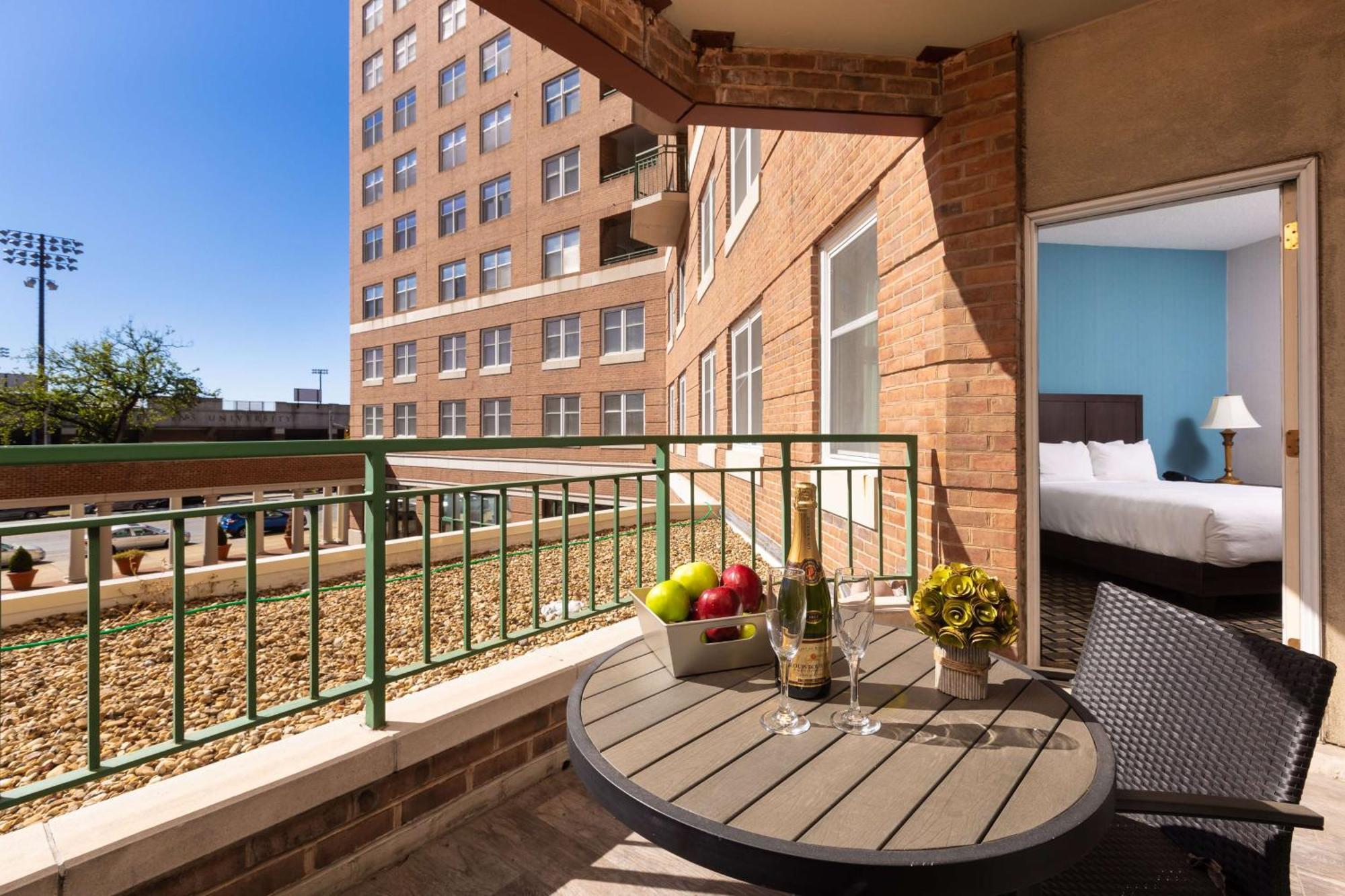 Inn At The Colonnade Baltimore - A Doubletree By Hilton Hotel Zewnętrze zdjęcie